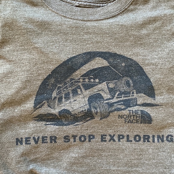 North Face t-shirt - Picture 2 of 4